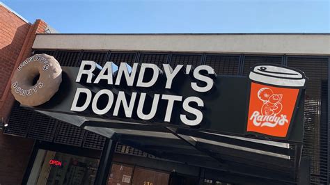 Randy's donuts pasadena, ca See more reviews for this business